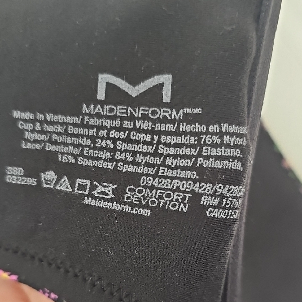 Maidenform Black and‎ Pink Floral Bra - Picture 2 of 7
